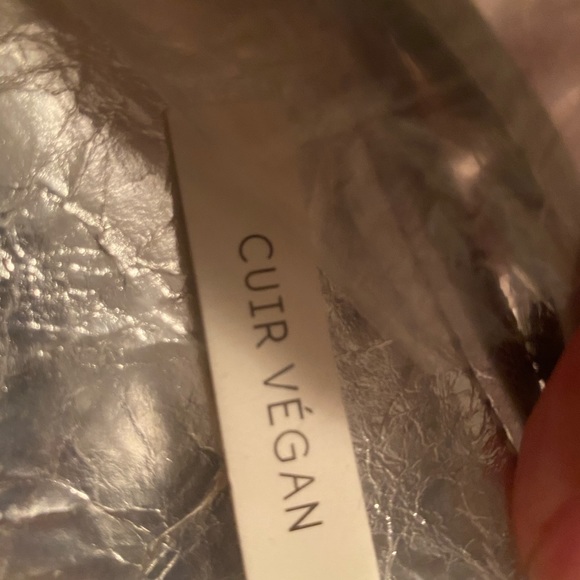 Urban outfitters vegan baguette bag - Picture 2 of 4